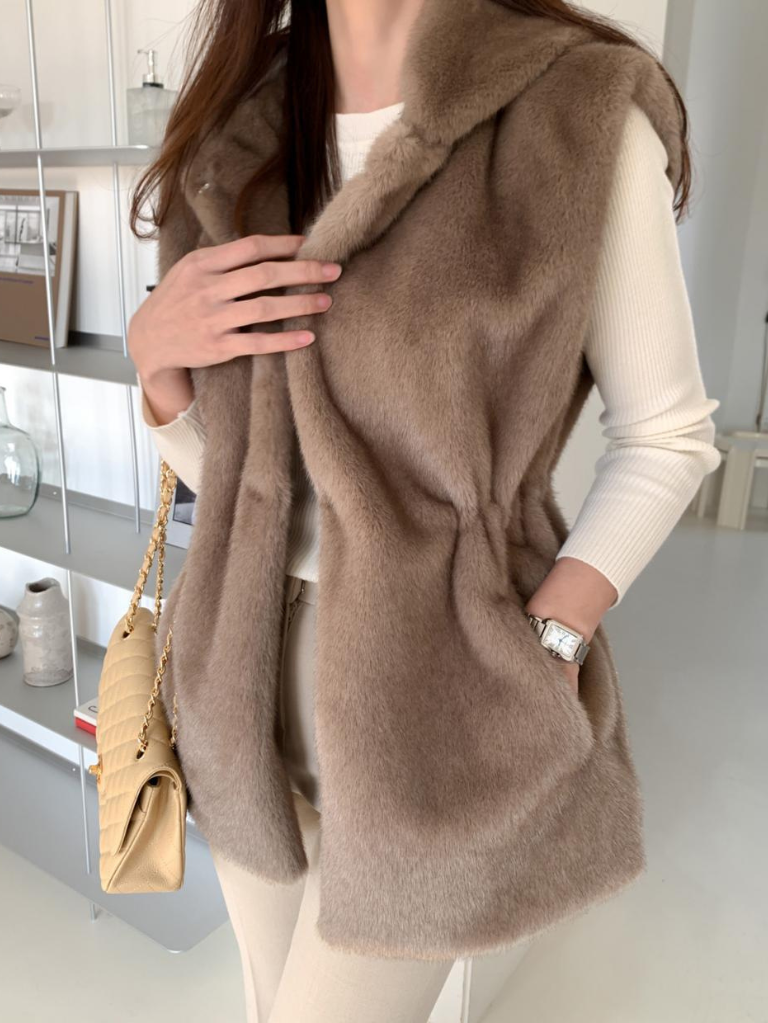 Chic水貂毛皮韓版馬甲外套(摩卡)LI1002