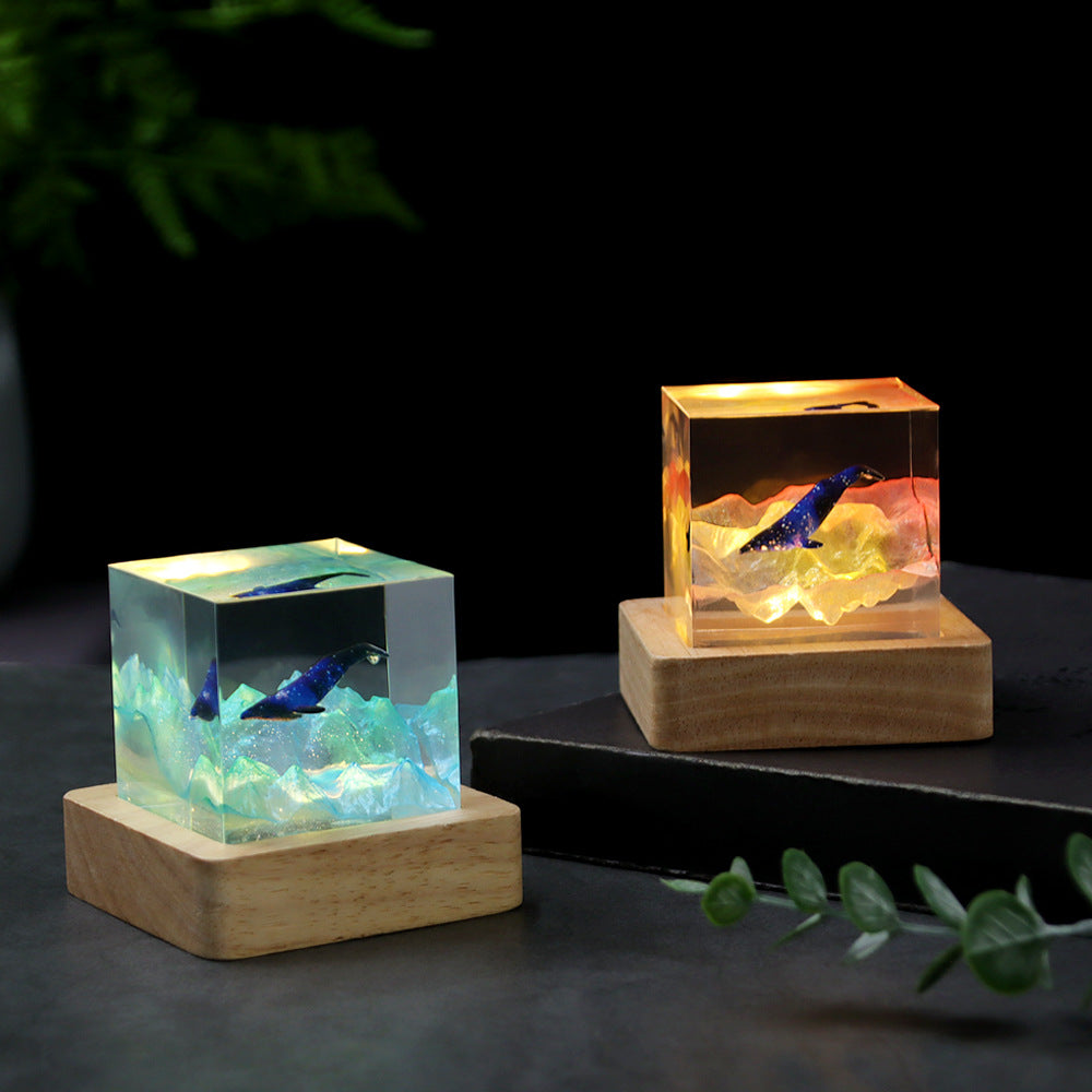 古代巨鯨遊山海實木樹脂造型夜燈(共三款)